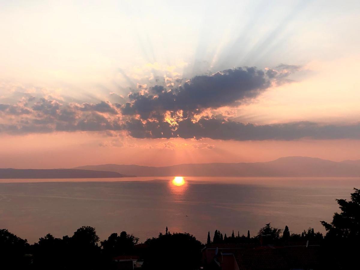 Villa Rudy Holiday Home Njivice Eksteriør bilde