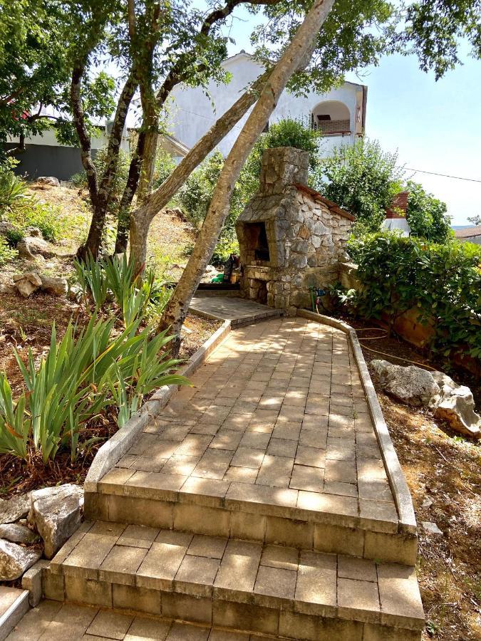 Villa Rudy Holiday Home Njivice Eksteriør bilde