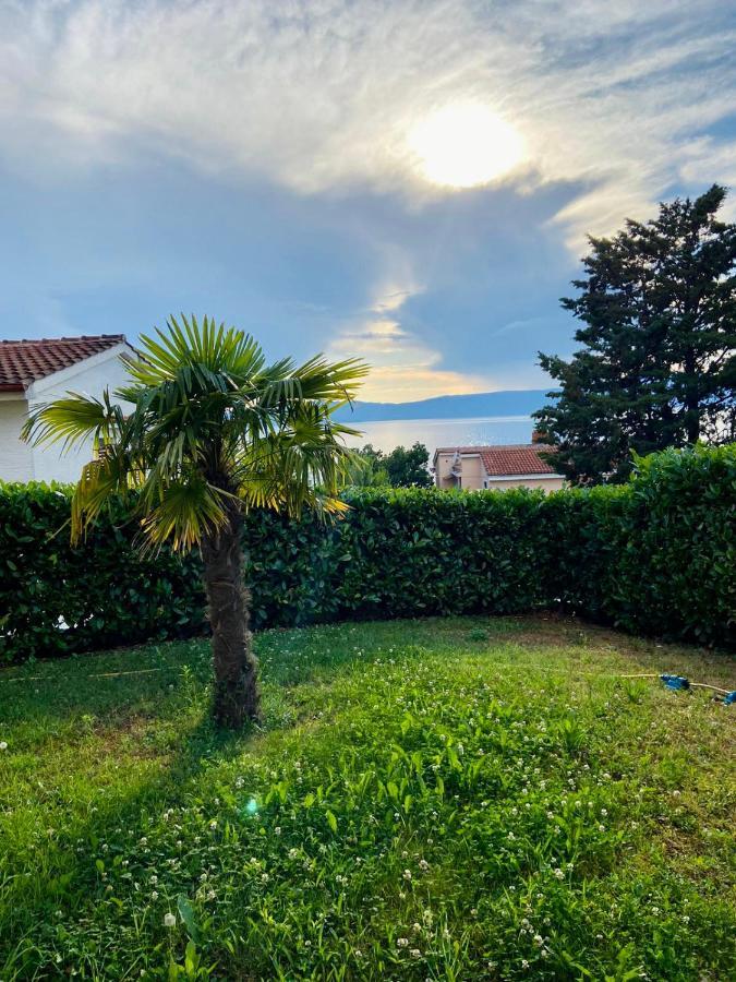 Villa Rudy Holiday Home Njivice Eksteriør bilde